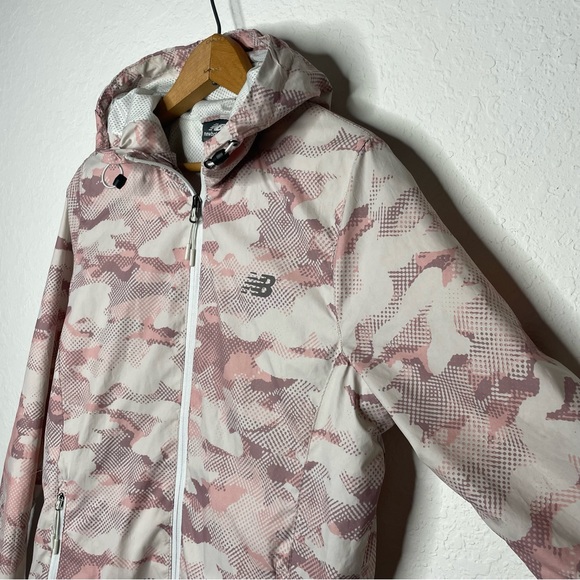 New Balance Windbreaker - Picture 9 of 10